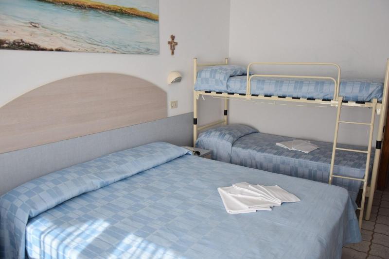 Hotel Petite Fleur Alba Adriatica Luaran gambar