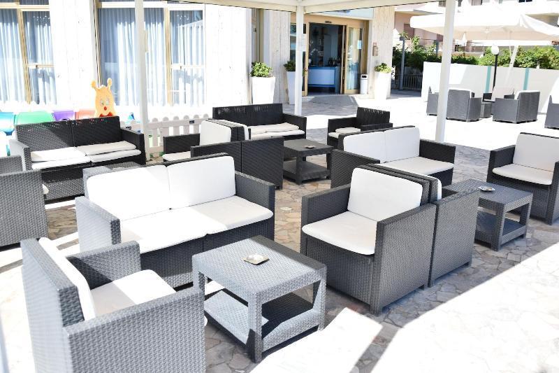 Hotel Petite Fleur Alba Adriatica Luaran gambar