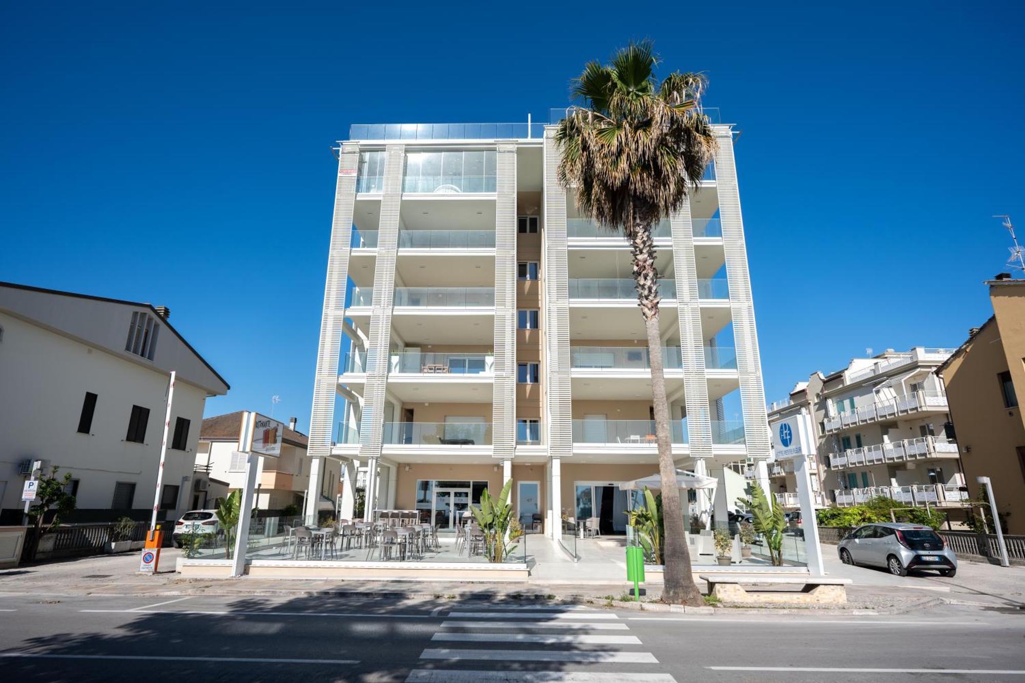 Hotel Petite Fleur Alba Adriatica Luaran gambar